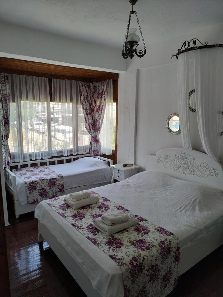 Hotel Aisem By Hire à Alaçatı Extérieur photo