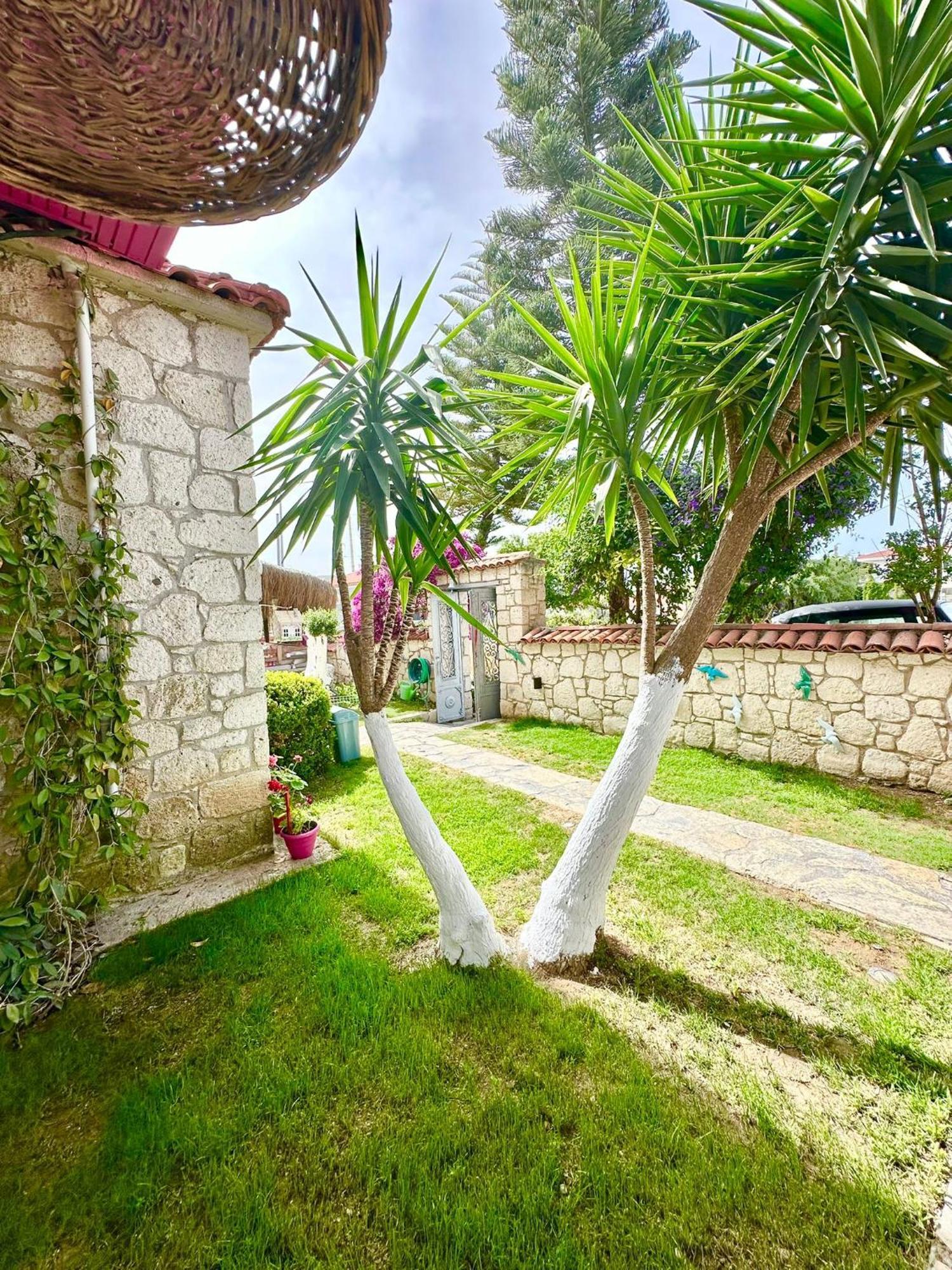 Hotel Aisem By Hire à Alaçatı Extérieur photo