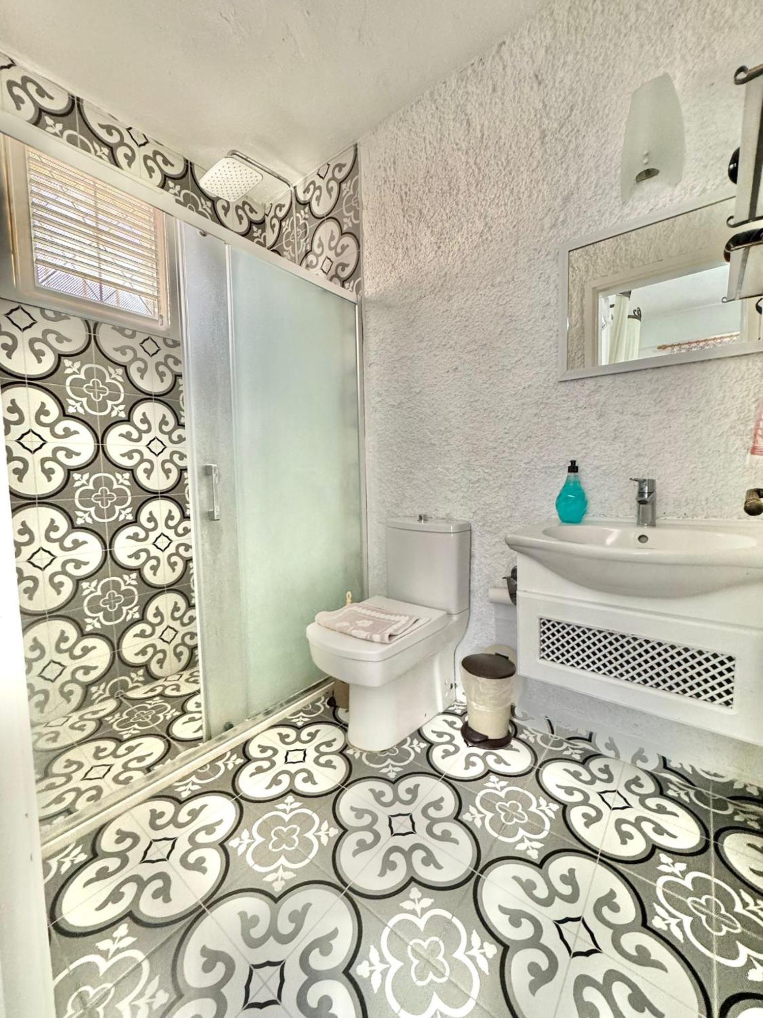 Hotel Aisem By Hire à Alaçatı Extérieur photo
