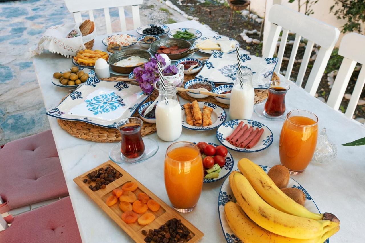 Hotel Aisem By Hire à Alaçatı Extérieur photo