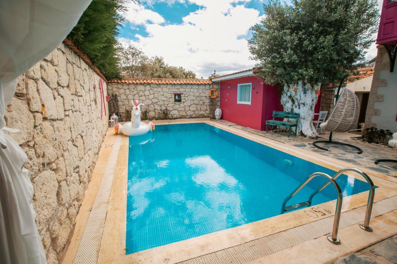 Hotel Aisem By Hire à Alaçatı Extérieur photo